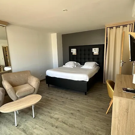 Beau 30m2, Piscine Et Jacuzzi Au Jardin D'eden, Dédié Aux Couples, Village Naturiste Apartamento Agde