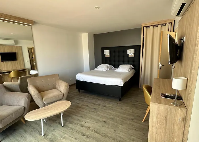 Beau 30m2, Piscine Et Jacuzzi Au Jardin D'eden, Dédié Aux Couples, Village Naturiste Apartamento Agde